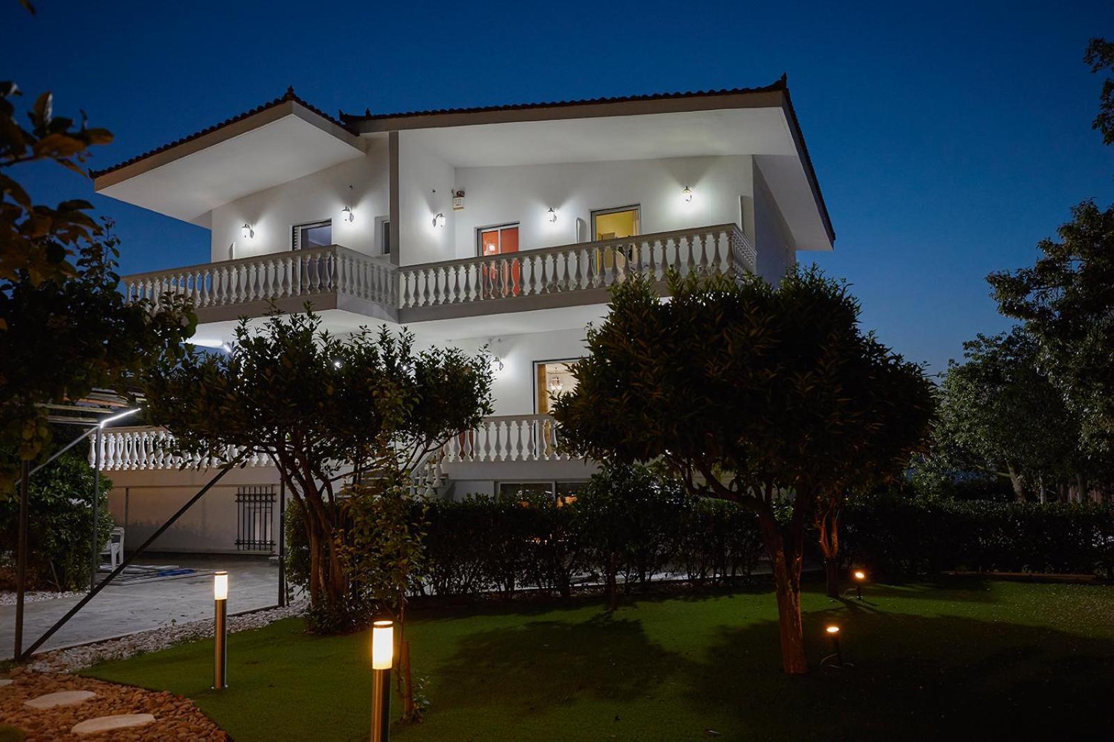 Villa Mairi - 2 Private Pools & Game Room Near Athens Salamis Exterior photo