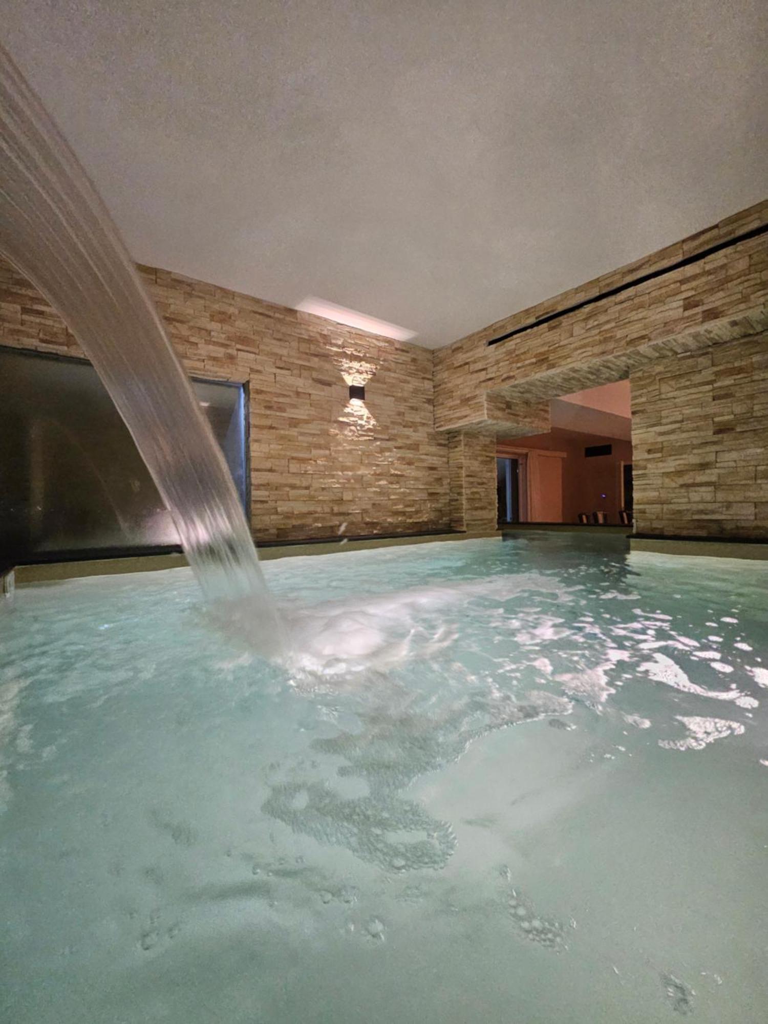 Villa Mairi - 2 Private Pools & Game Room Near Athens Salamis Exterior photo